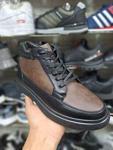 ecco 42: Тёплые обуви💨💨💨
зимние/Тёплые 
Размер 39.40.41.42.43.44 — 3