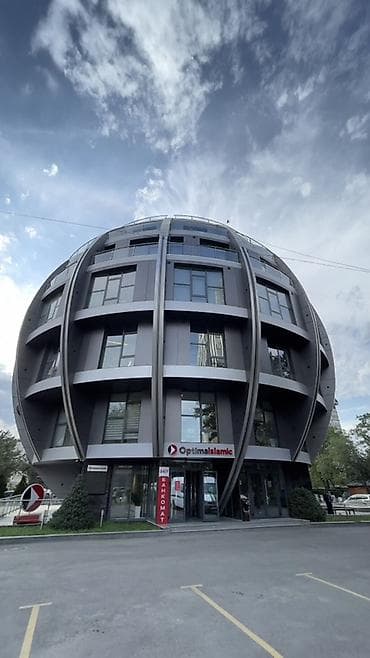 Аренда офисов, 185 м², В бизнес центре, С отдельным входом, С отдельным сан узлом, С системой безопасности