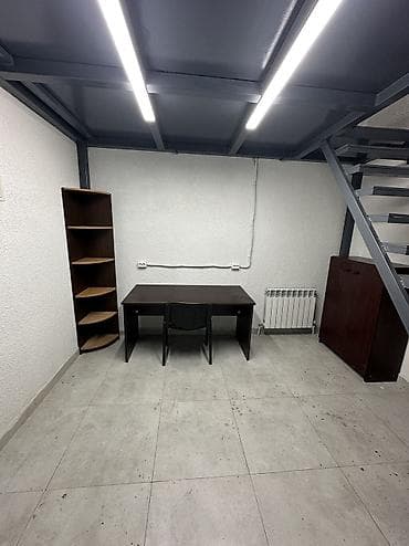 Недвижимость: 📍Элебаева Сдается помещение Площадь: 22м2 Этаж: Цокольный 1 линия — 3
