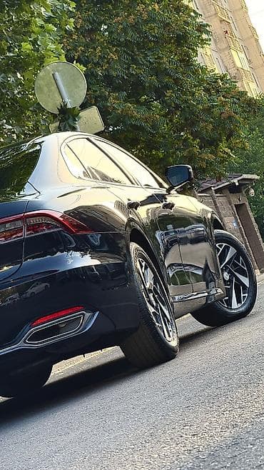 трокот шторки: Hyundai Grandeur: 2021 г., 2.4 л, Автомат — 9