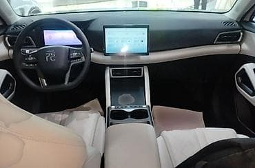 св: BYD Yuan Up: 2025 г., 0.1 л, Автомат, Электромобиль, Кроссовер — 4
