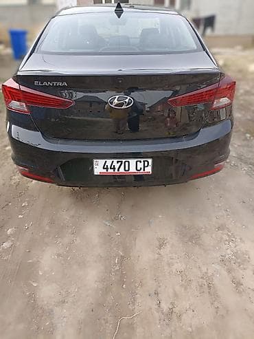 дисплей на авто: Hyundai Elantra: 2019 г., 2 л, Автомат, Бензин, Седан — 2