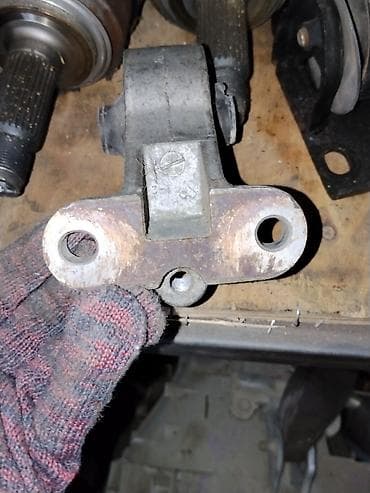 вибиш ком: Подушка мотора Volkswagen Оригинал — 2
