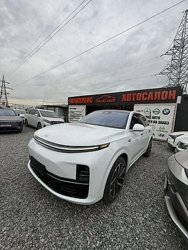 Lixiang L7: 2023 г., 1.5 л, Автомат, Гибрид, Кроссовер