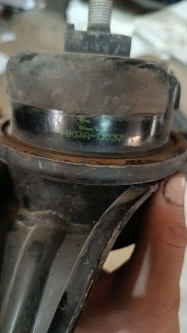 запчасти на хендай портер 2: Подушка мотора Hyundai 2015 г., Б/у, Оригинал — 4