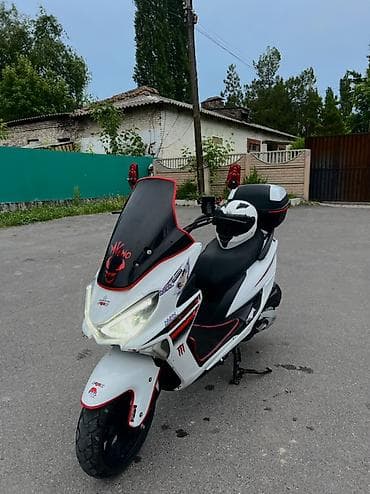 запчасть скутера: Продаю белый макси 2025 года😍 165ти кубовый ‼️❤️ тяга очень резвый‼️‼️ — 3