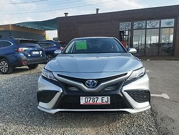 chevrolet taho: Toyota Camry: 2020 г., 2.5 л, Автомат, Гибрид, Седан — 3