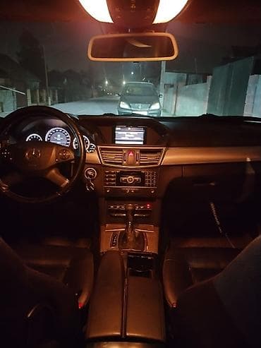 210 cdi: Mercedes-Benz E-Class: 2010 г., 1.8 л, Автомат, Бензин, Седан — 10