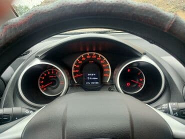 домкраты бу: Honda Jazz: 2008 г., 1.3 л, Механика, Бензин, Хэтчбэк — 7