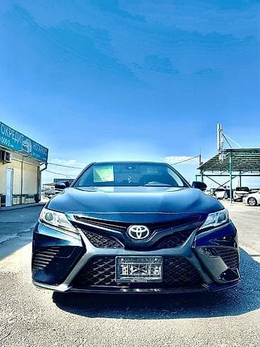 Транспорт: Toyota Camry: 2018 г., 2.5 л, Автомат, Бензин, Седан — 5