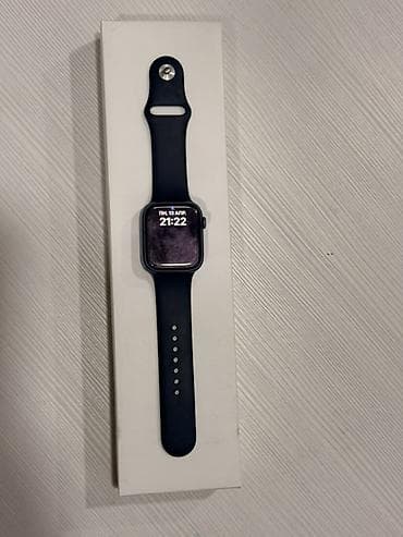 mi store: Срочно продаю Почти новый Apple Watch 7 series Размер 45mm Цвет — 1