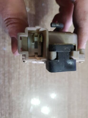 коммутаторы netis: Замок багажника Nissan Б/у, Оригинал, Япония — 1