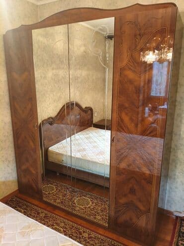 Спальный гарнитур, Б/у, Двуспальная кровать, Дерево, Самовывоз, цвет - Коричневый