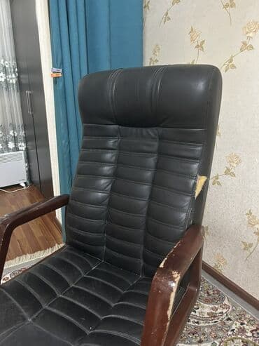 кресло для офиса бишкек: Офисное кресло, С колесиками, цвет - Черный, Экокожа — 2