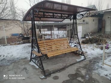 Садовые качели Металл, Со спинкой, С крышей at lalafo.kg Садовые качели Металл, Со спинкой, С крышей