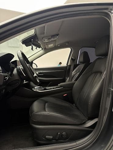 Продажа авто: Hyundai Sonata: 2021 г., 2 л, Гибрид, Седан — 5