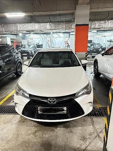 Транспорт: Toyota Camry: 2015 г., Автомат, Седан — 1