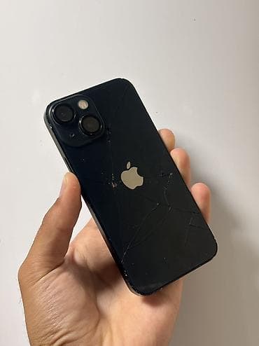 a 11: IPhone 13 mini, Черный, Чехол, 75 % — 6