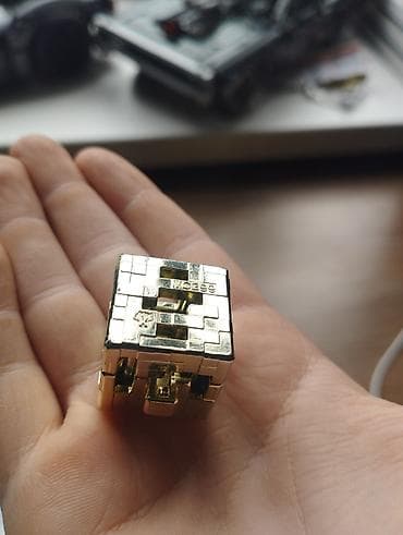 Редкая фигурка из Киндера joy Minecraft