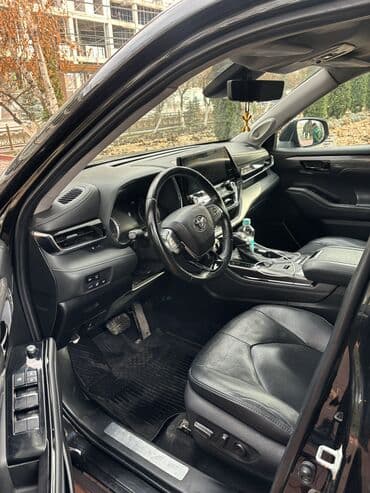 купить бу шины в бишкеке: Toyota Highlander: 2021 г., 3.5 л, Автомат, Бензин, Внедорожник — 10