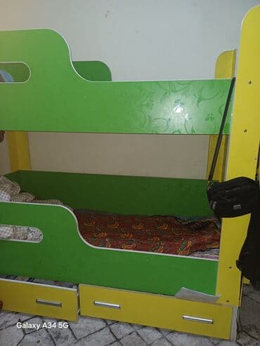 садовые качели фото цены: Двухъярусная детская кровать, ЛДСП, цвет - Желтый — 2