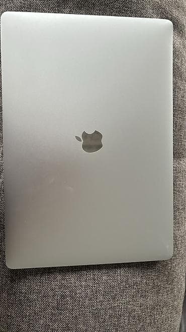 ноутбуки iphone: MacBook Pro (Retina 2880×1800), серебристый - Процессор: Intel Core — 4