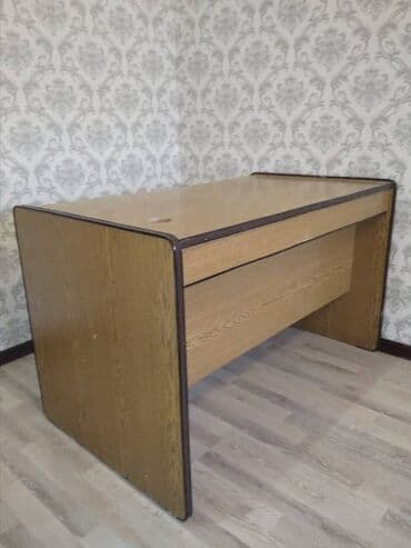 купить бу теннисный стол в бишкеке: Скидка письменный стол продается. В переднем есть шкафчик с 2 мя — 2