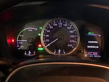 часы тойота: Toyota Corolla: 2019 г., 1.8 л, Автомат, Гибрид, Седан — 9
