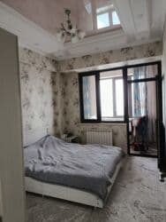 посуточно дом: Сдается 2х ком кв самом центре города с мебелью. 75'000 — 6