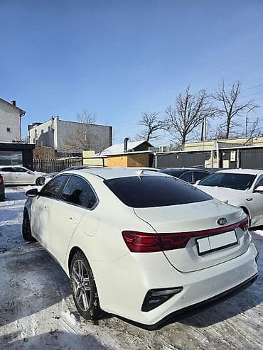 автомобиль 300000: Kia K3: 2020 г. — 2