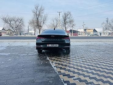 camry 2020: Hyundai Elantra: 2021 г., 1.6 л, Автомат, Бензин, Седан — 7