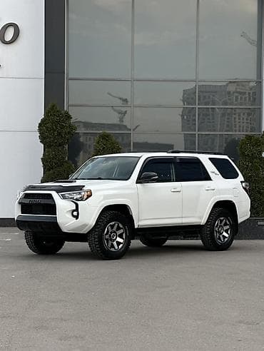 4 вд: Toyota 4Runner: 2022 г., 4 л, Автомат, Бензин, Внедорожник — 3