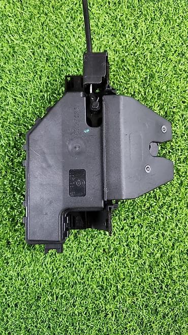 е63: Замок багажника BMW 2006 г., Б/у, Оригинал, Германия — 3