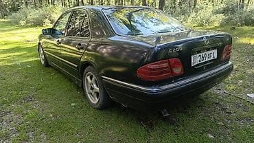 машина bwm: Mercedes-Benz E-Class: 1996 г., 2 л, Кол менен иштөөчү, Бензин, Седан — 5