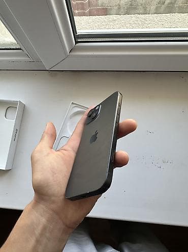 оригинальные аирподсы 1: IPhone 15, Б/у — 2
