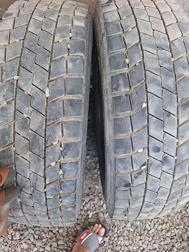 Шиналар жана дисктер: В продаже Комплект задних б/у шин рамер 215/75 R17.5 цена указана за — 2