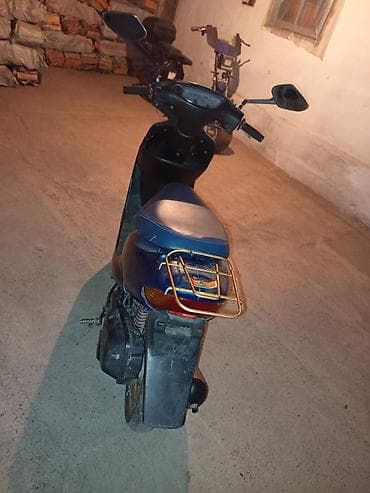 Продаю honda dio 34 все вопросы пишите на WhatsApp — 5