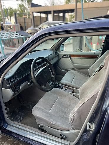 мер 124: Mercedes-Benz W124: 1995 г., 2 л, Ручные, Бензин, Седан — 4