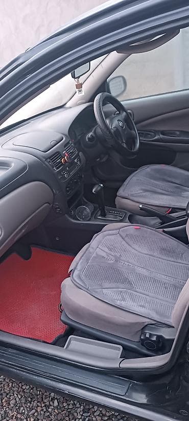 new beetle: Nissan Almera: 2002 г., 1.8 л, Автомат, Бензин, Хэтчбэк — 3