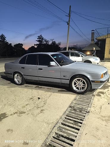 колф 3: BMW 5 series: 1991 г., 2.5 л, Механика, Бензин, Седан — 1