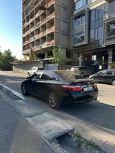 Продажа авто: Toyota Camry: 2017 г., Автомат, Бензин, Седан — 4