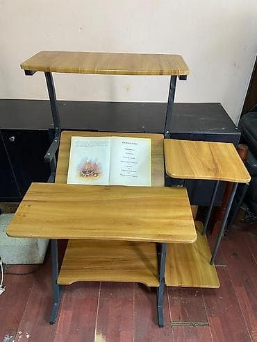 study table: Компьютерный стол, Б/у, С полками — 1