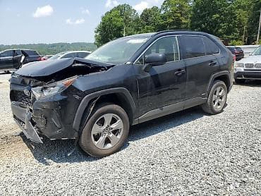на ходу дымит: Toyota RAV4: 2022 г., 2.5 л, Автомат, Бензин, Кроссовер — 1