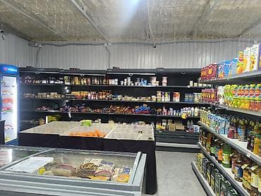 Продукты питания: Витринный холодильник в отличном состоянии /работает без перебойно — 1
