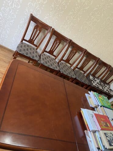 бу столы и стулья: Стол и стул для зала, Б/у, Самовывоз, цвет - Коричневый — 1