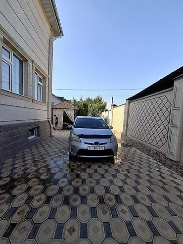 экран нексия: Toyota Prius: 2014 г., Автомат, Гибрид, Хэтчбэк — 4
