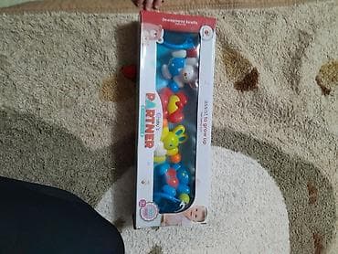 Погремушка‑подвеска для коляски/кроватки Baby’s Partner - Яркая at lalafo.kg Погремушка‑подвеска для коляски/кроватки Baby’s Partner - Яркая