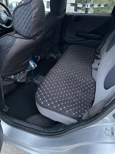 r19 camry: Honda Fit: 2003 г., 1.3 л, Вариатор, Бензин, Хэтчбэк — 6