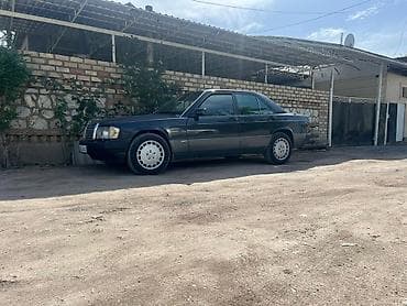 Mercedes-Benz 190: 1993 г., 2.3 л, Кол менен иштөөчү, Бензин, Седан — 1