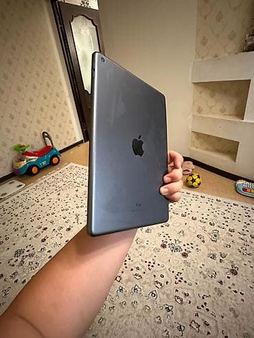 ips 24: Планшет, Apple, память 32 ГБ, 10" - 11", Wi-Fi, Б/у, Классический цвет - Серый — 2